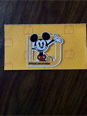 New Walt Disney World Annual Passholder Magnet Featuring Mickey Mouse